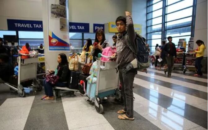 旅行证被菲律宾移民局扣了怎么办